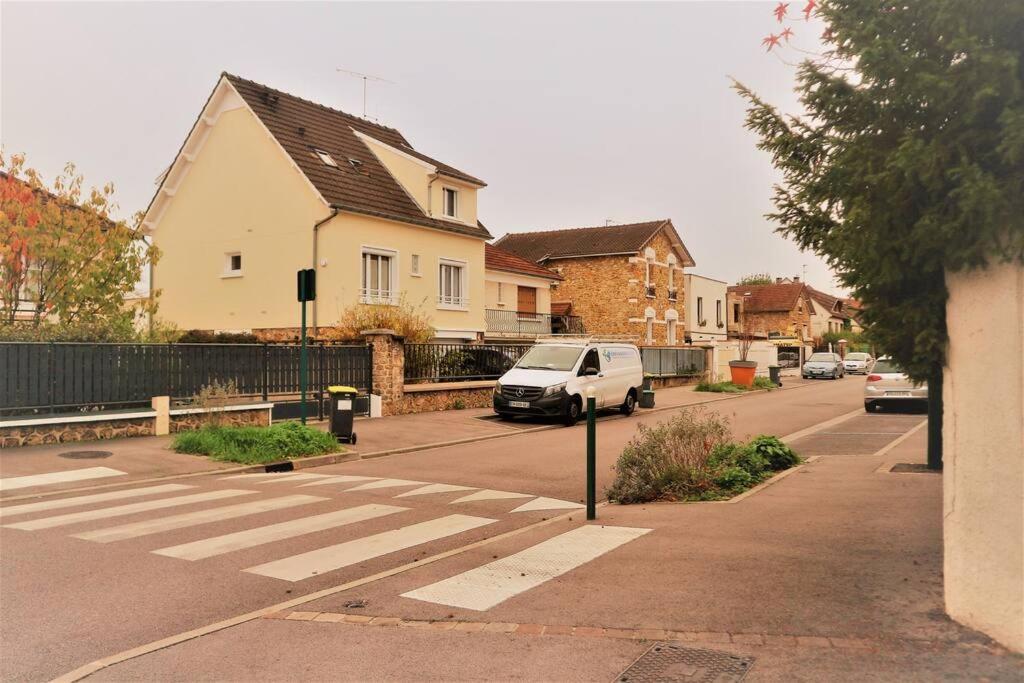 Appartement Cosy Proche Disney Vaires-sur-Marne Exterior photo